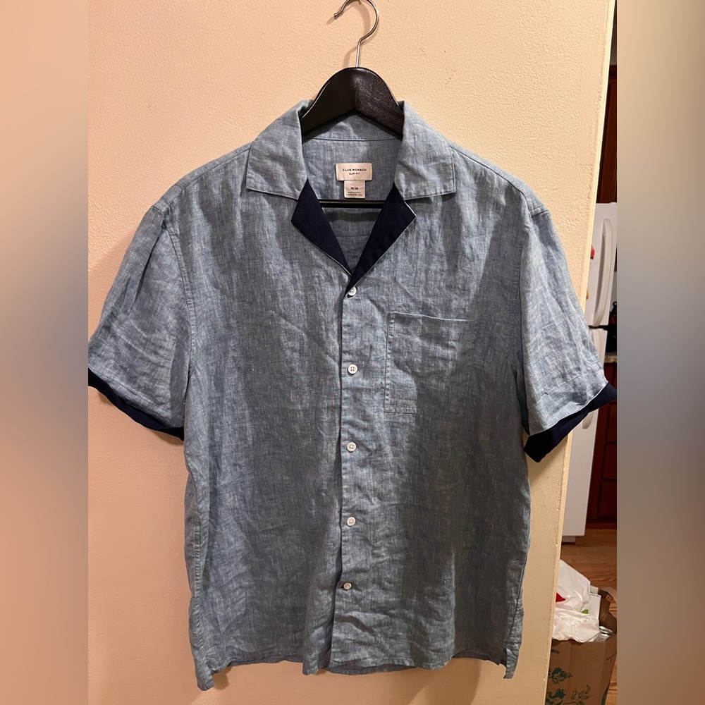 Club Monaco Men’s Camp Collar Size Medium button down shirt